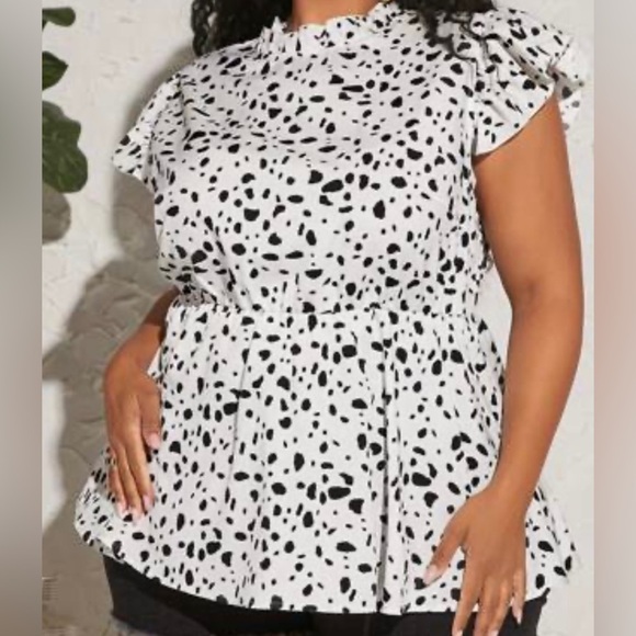 SHEIN Tops - SHEIN Curve Animal Print Blouse